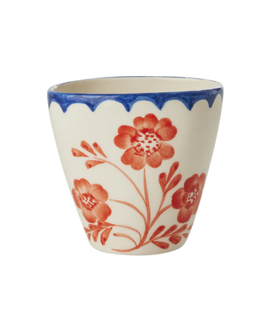 Taza ovalada de cerámica crema con flores vintage pintadas a mano
