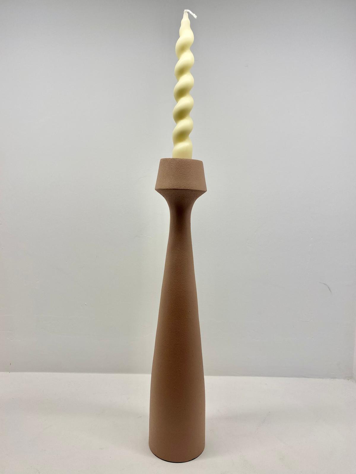 Candelabro de aluminio fundido