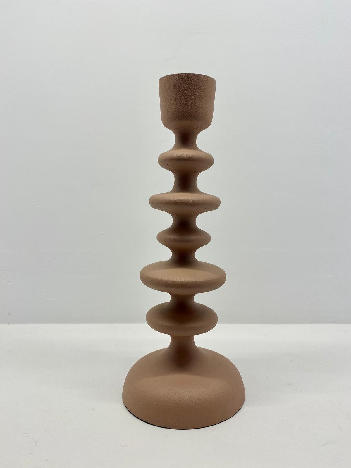 Candelabro de aluminio fundido