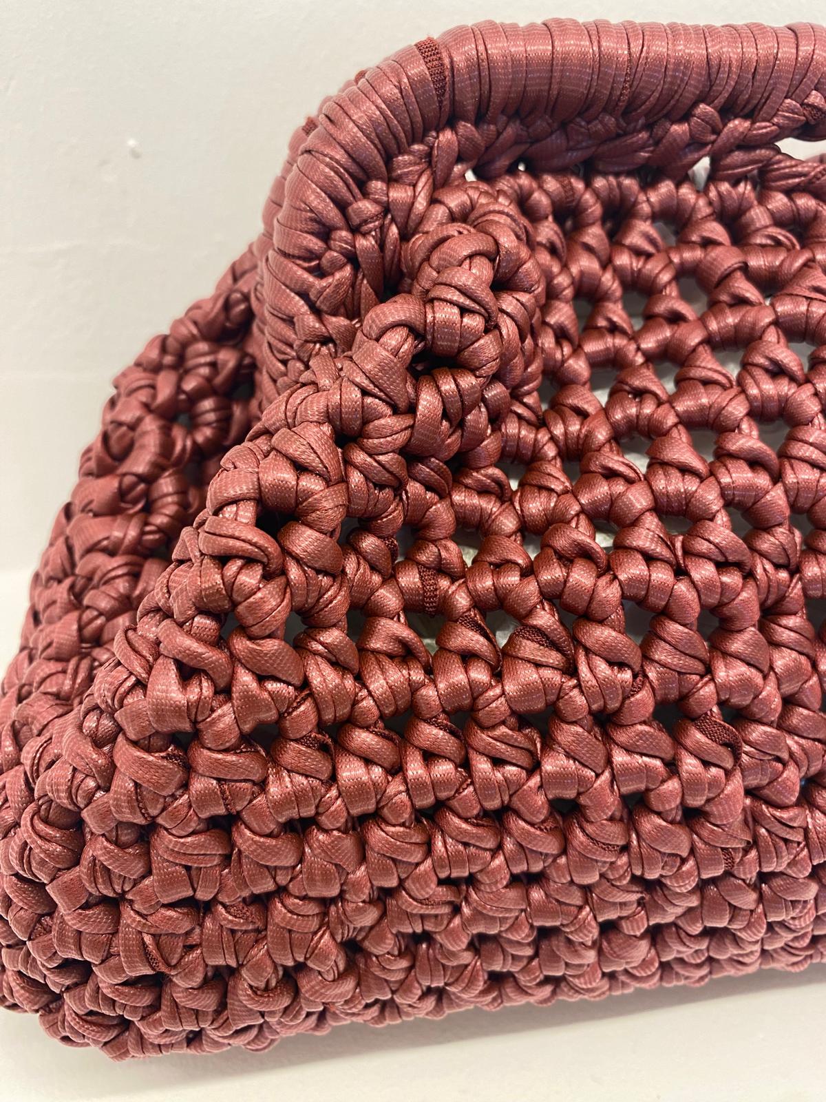 CLUTCH EFECTO CUERO - HANDMADE -