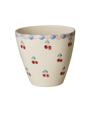 Taza espresso extra pequeña oval de cerámica pintada a mano "cherries"